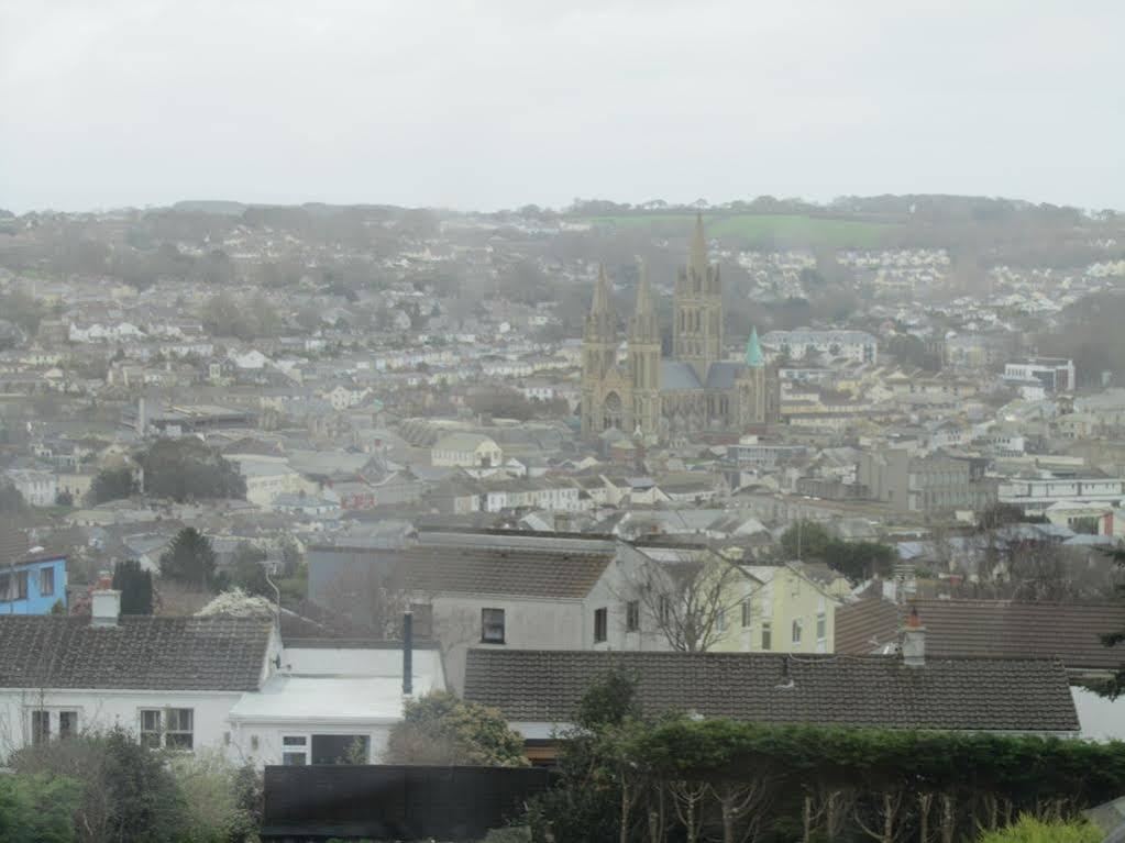 Donnington Guesthouse Truro Bagian luar foto