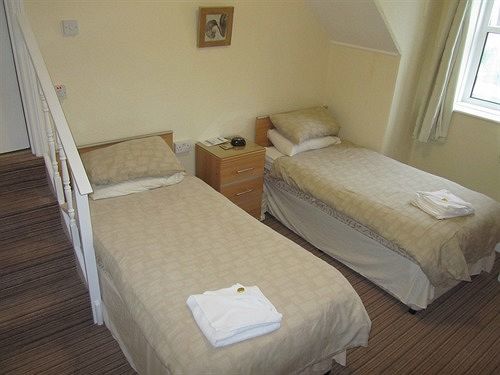 Donnington Guesthouse Truro Bagian luar foto
