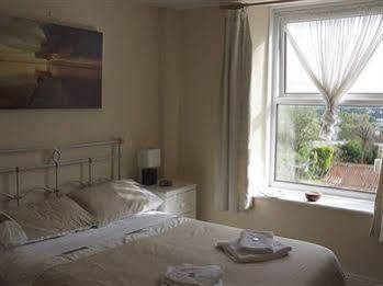 Donnington Guesthouse Truro Bagian luar foto